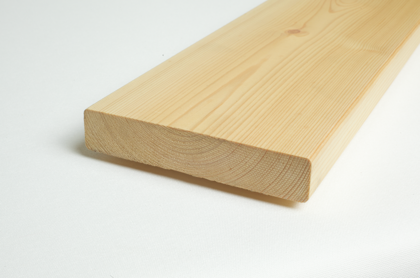 S1 Geölt- Terrassendiele Kiefer 28x143x2400