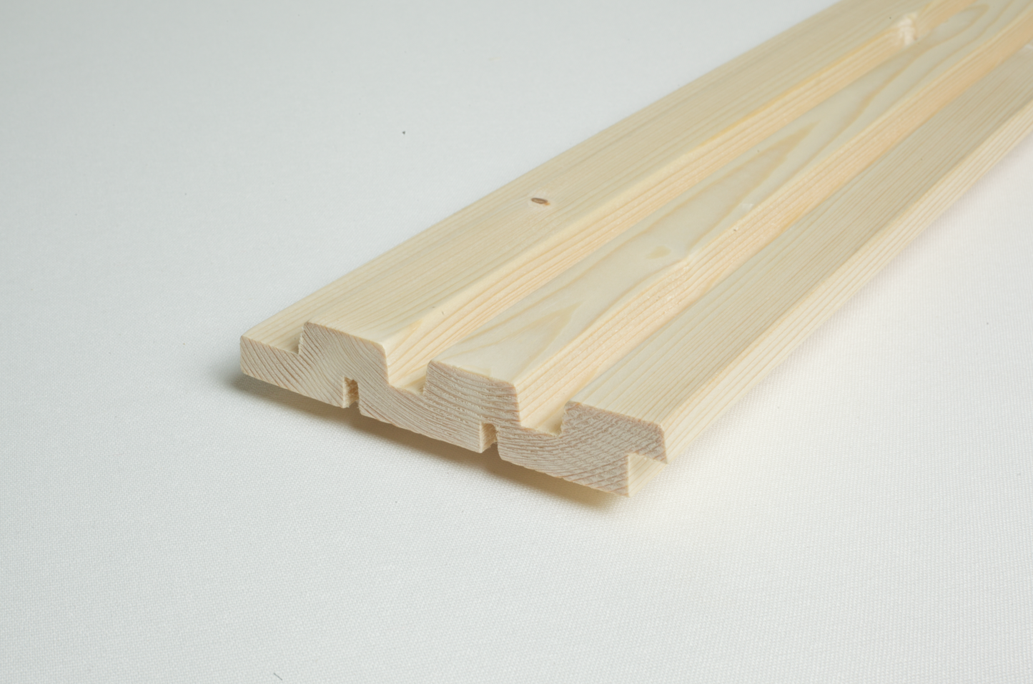 PR Unbehaudelt - Fichtenholzverkleidung 19x115x2400